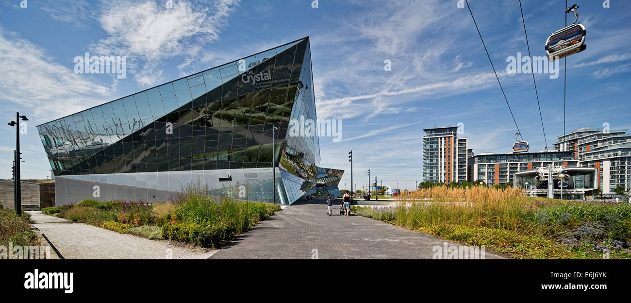 Il cristallo di Siemens Building e Emirati linea aria presso il Royal Victoria Docks nella zona est di Londra. Foto Stock