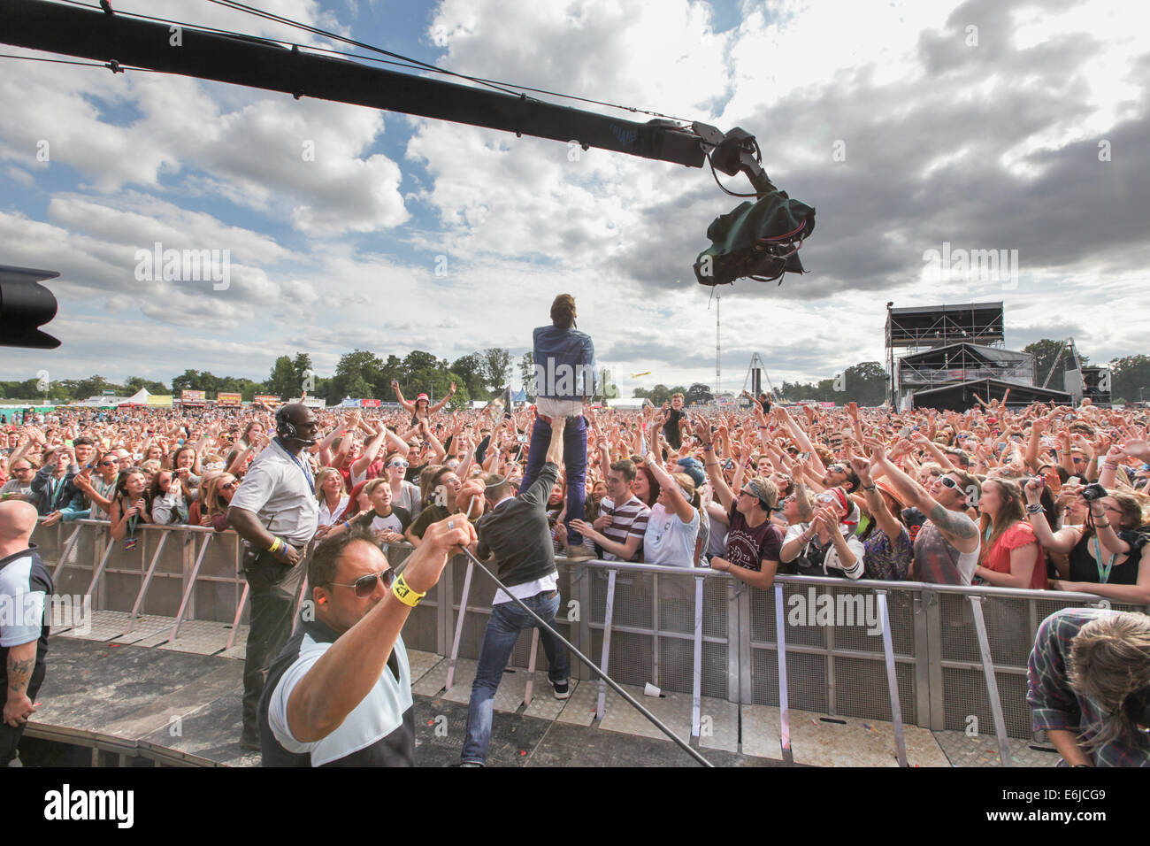 Kaiser Chiefs' Ricky Wilson a Hylands Park,Chelmsford,Essex,Sabato Agosto 16th,all'V Festival. Foto Stock