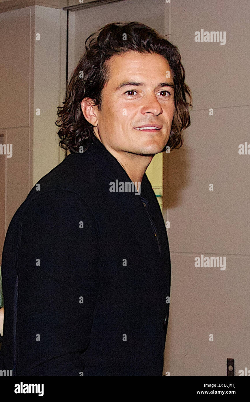 Tokyo, Giappone. 26 Agosto, 2014. Orlando Bloom, Agosto 26, 2014 : attore Orlando Bloom arriva a Haneda aeroporto internazionale a Tokyo in Giappone il 26 agosto 2014. Orlando giunge in Giappone per promuovere il film Cape Town (Zulu) che sarà rilasciato in Giappone il 30 agosto. © Rodrigo Reyes Marin/AFLO/Alamy Live News Credito: Aflo Co. Ltd./Alamy Live News Foto Stock