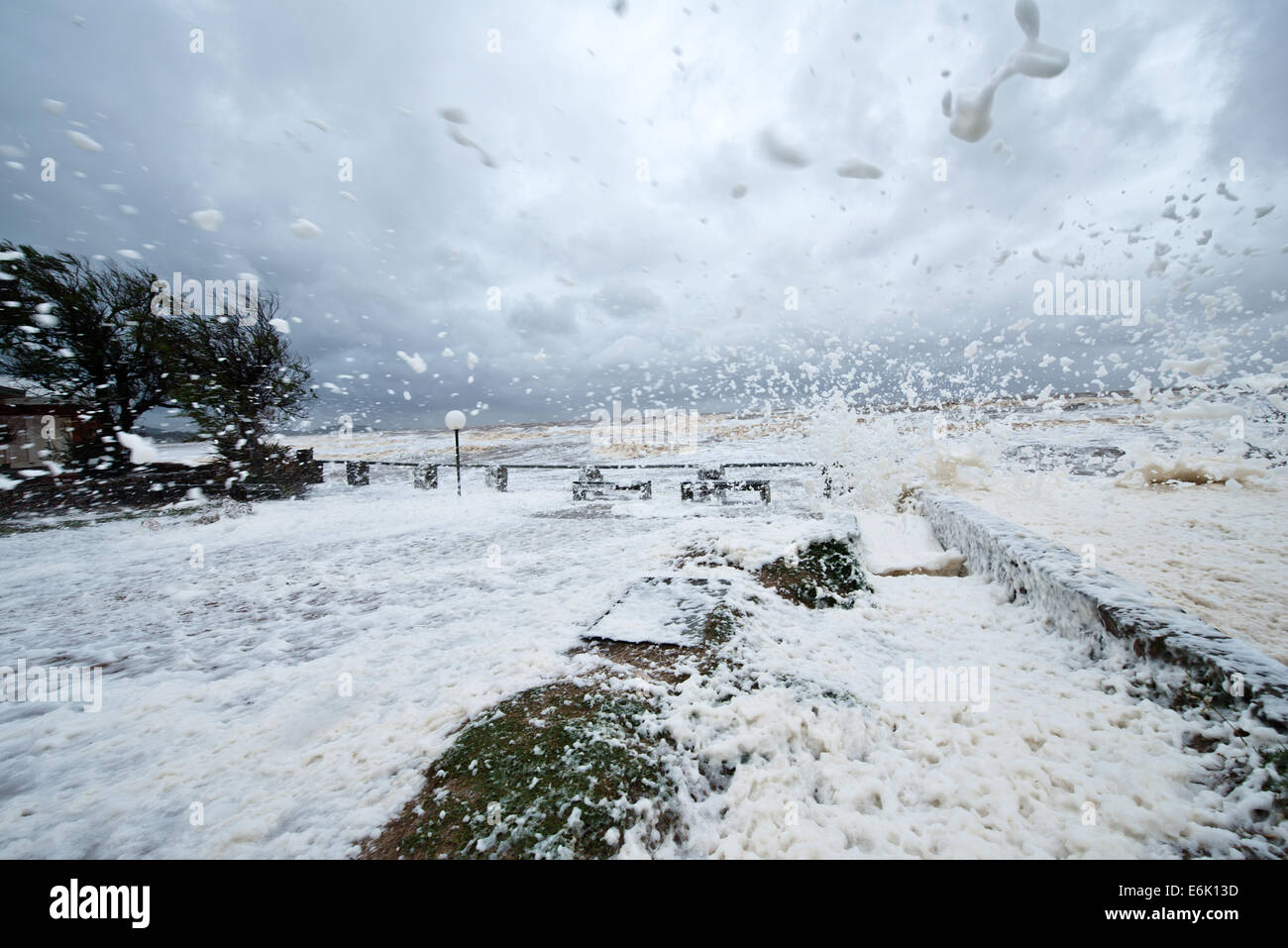 Tempesta di primavera in Uruguay. Piriapolis litorale Foto Stock