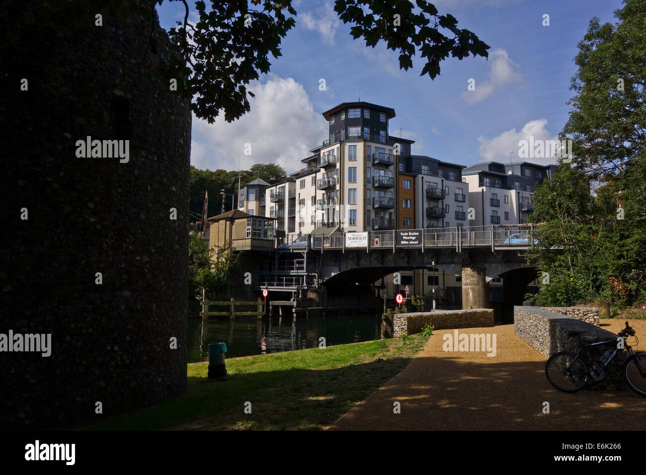 Carrow Road bridge Norwich Foto Stock