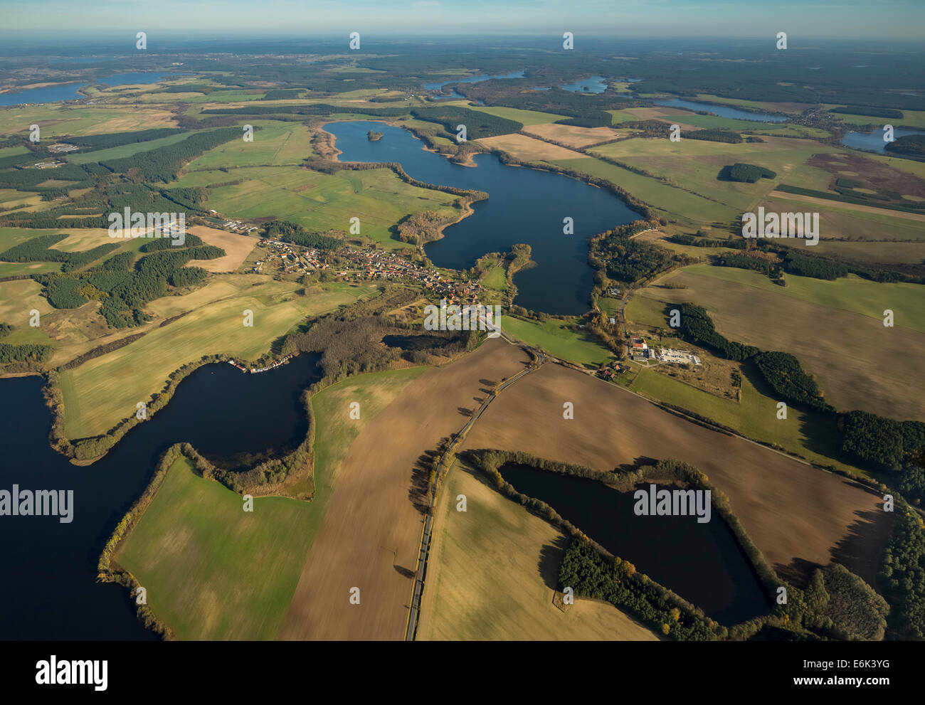 Vista aerea, Meclemburgo Lake District, Wustrow, Meclemburgo-Pomerania, Germania Foto Stock