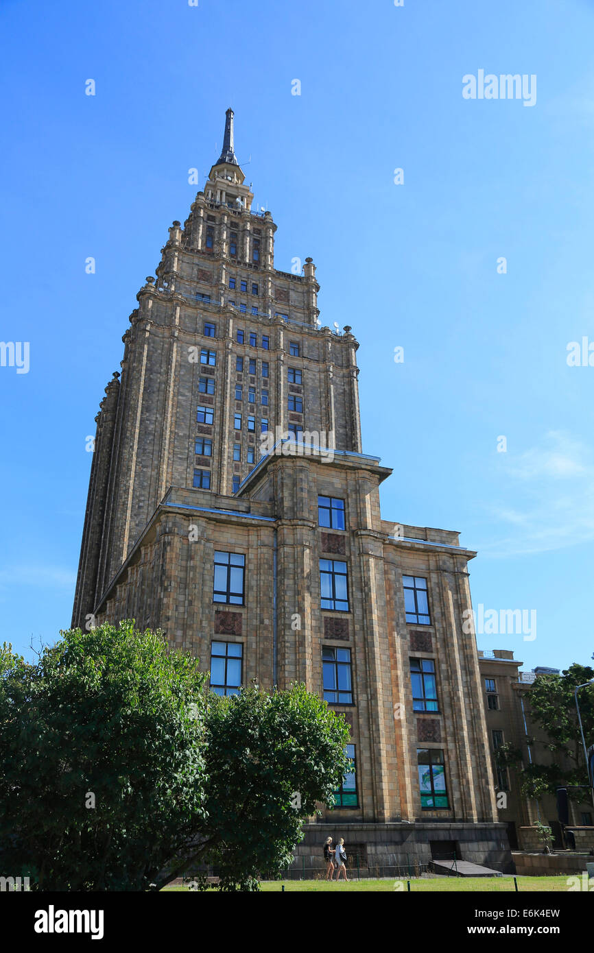 Alta torre dell'Accademia delle Scienze, Riga, Lettonia Foto Stock
