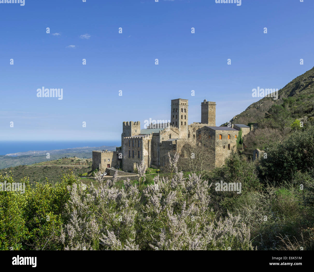 Il monastero benedettino di Sant Pere de Rodes, vicino a El Port de la selva, il parco naturale di Cap de Creus, Catalogna, Spagna Foto Stock