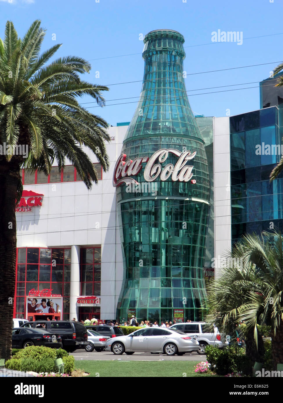 Enorme Coca Cola bottiglia sul Las Vegas Strip di Las Vegas, Nevada, STATI UNITI D'AMERICA Foto Stock