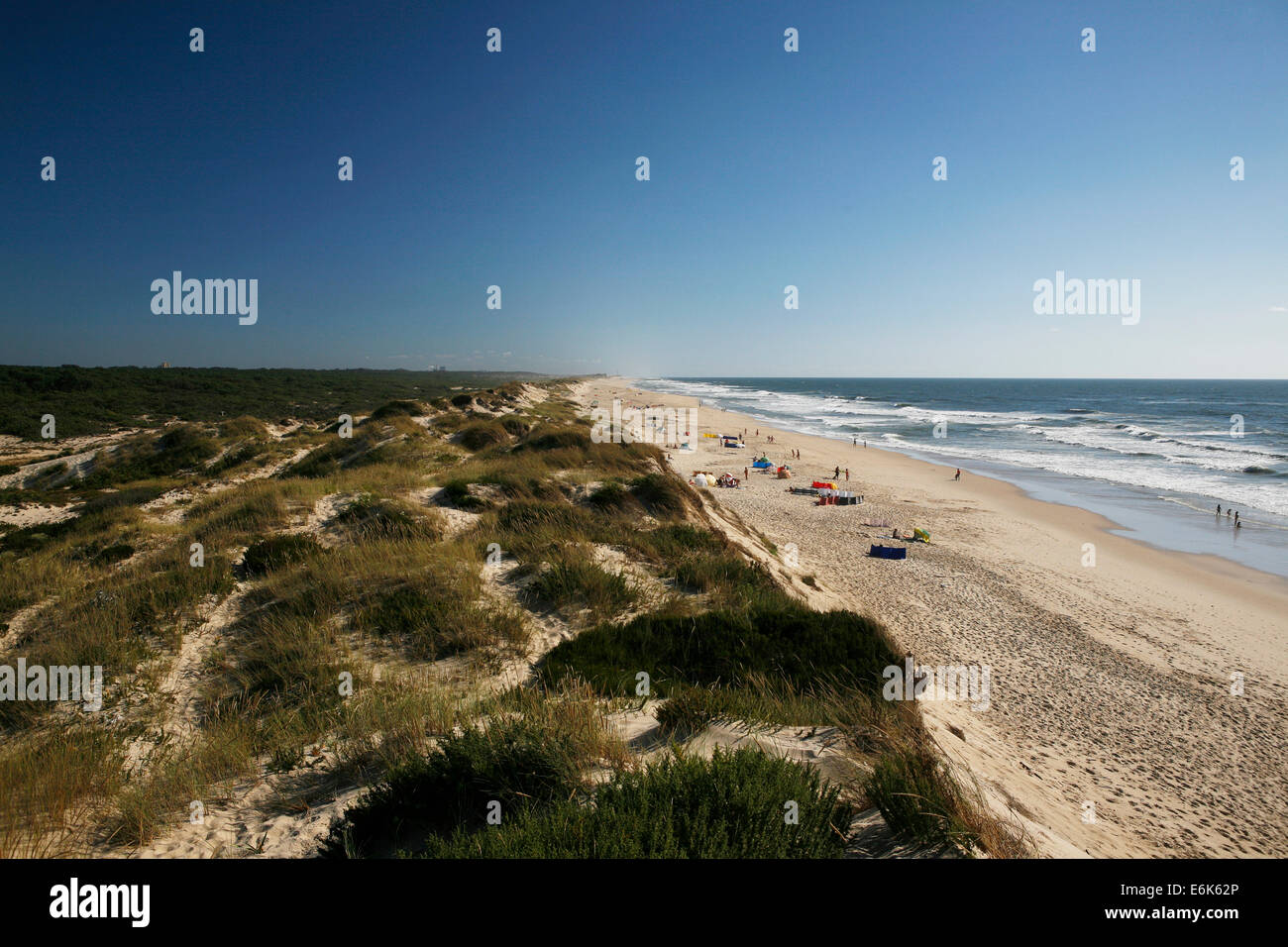 Spiaggia, costa atlantica, nei pressi di Figueira da Foz, distretto di Coimbra, Portogallo Foto Stock