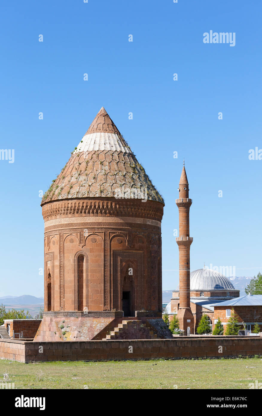Ulu Kümbet mausoleo, Ahlat, Bitlis Provincia, Anatolia Orientale Regione, Anatolia, Turchia Foto Stock