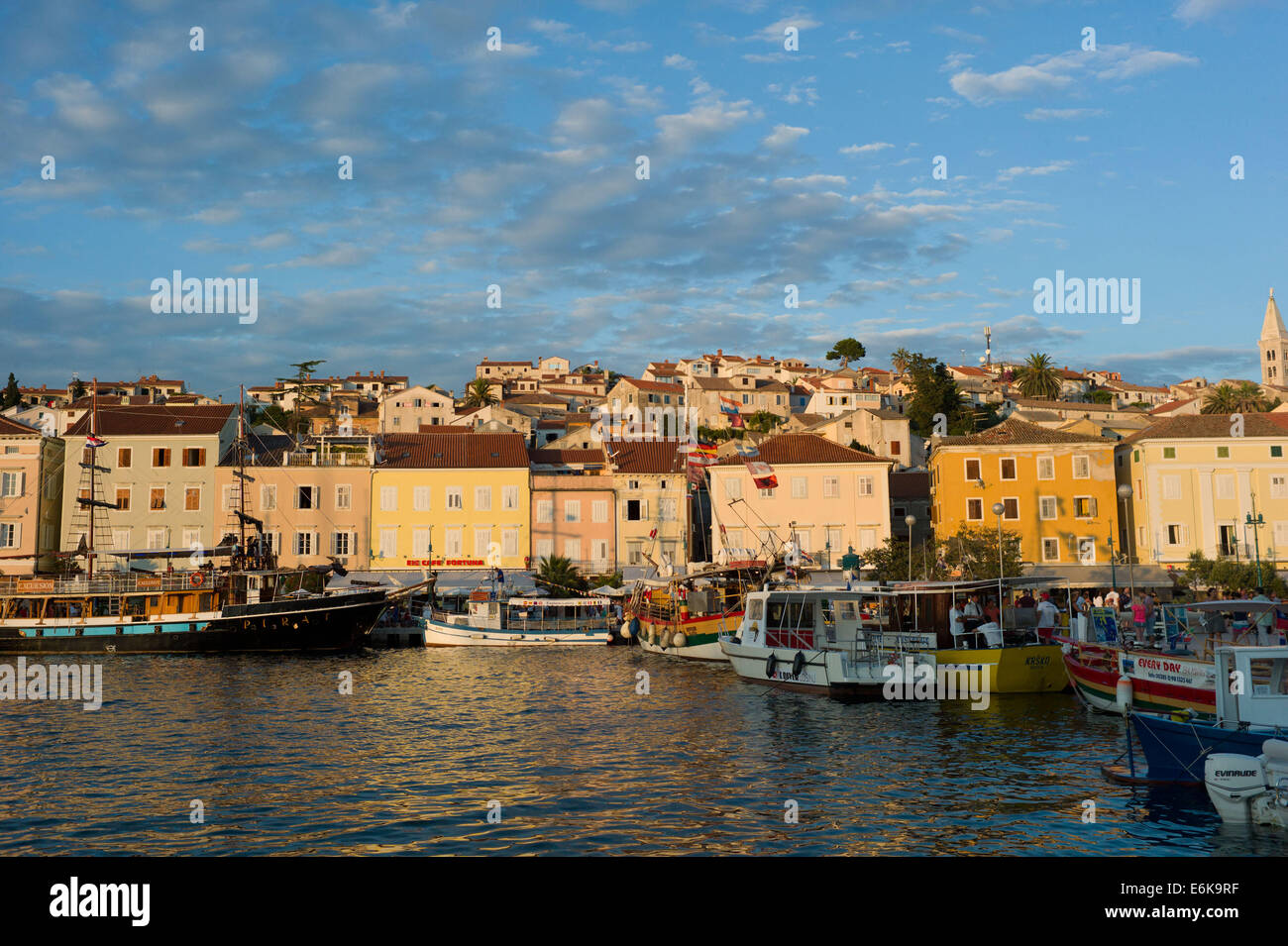 Le barche nel porto,Mali Losinj, isola di Losinj, Croazia Foto Stock
