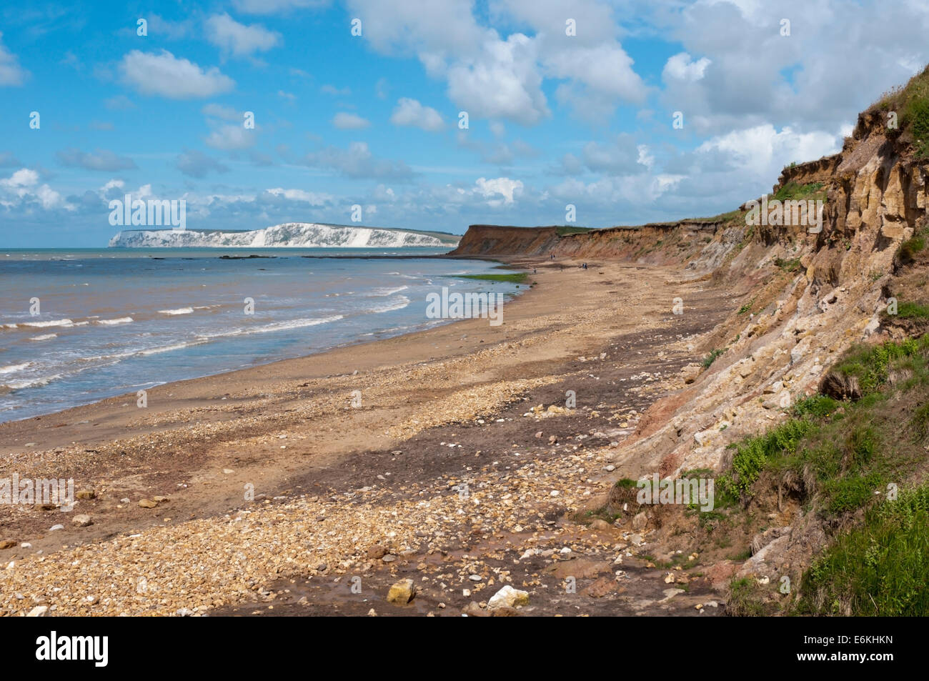 I cacciatori di fossili sulla spiaggia di Brook Bay, Isola di Wight. Foto Stock