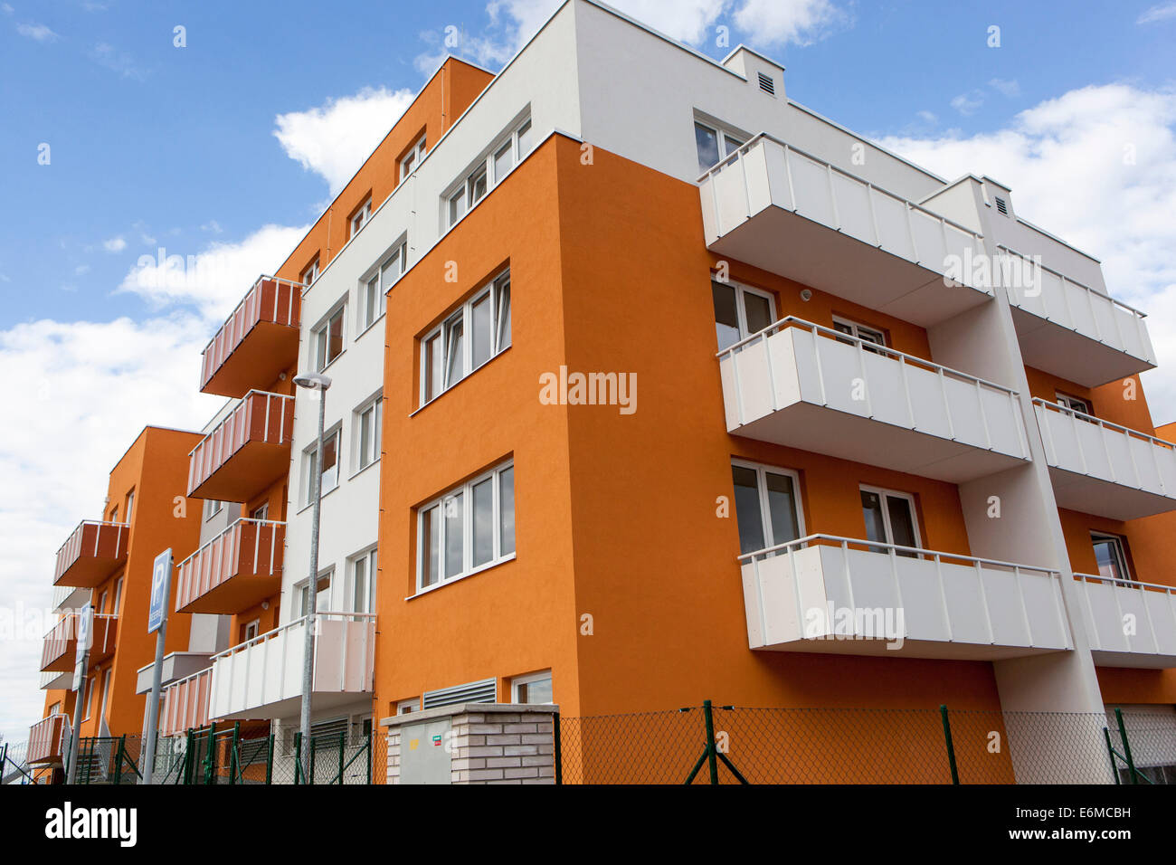 Nuovi edifici residenziali nella Repubblica Ceca di Praga Foto Stock