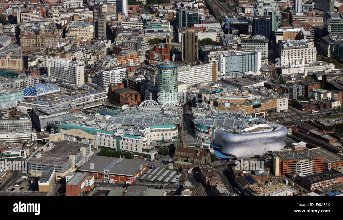Vista aerea del centro cittadino di Birmingham con il Bull Ring & magazzini Selfridges prominente Foto Stock