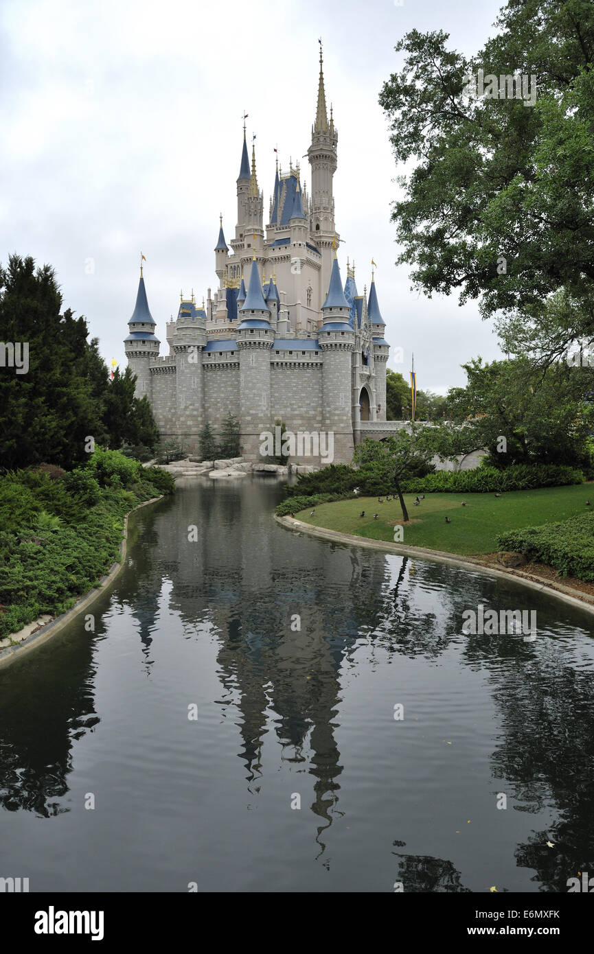 Il Castello di Cenerentola, Magic Kingdom Park, il Walt Disney World, a Orlando, Florida Foto Stock