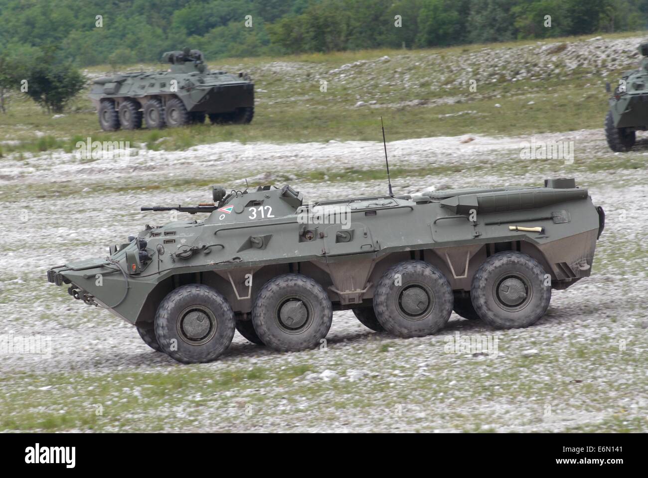 Fml, multinazionale europea Forze terrestri; BTR-80 personale blindato portatori di esercito ungherese Foto Stock