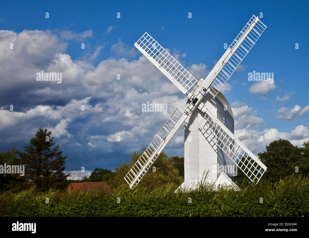 Lowfield Heath Mulino a vento, West Sussex, in Inghilterra Foto Stock