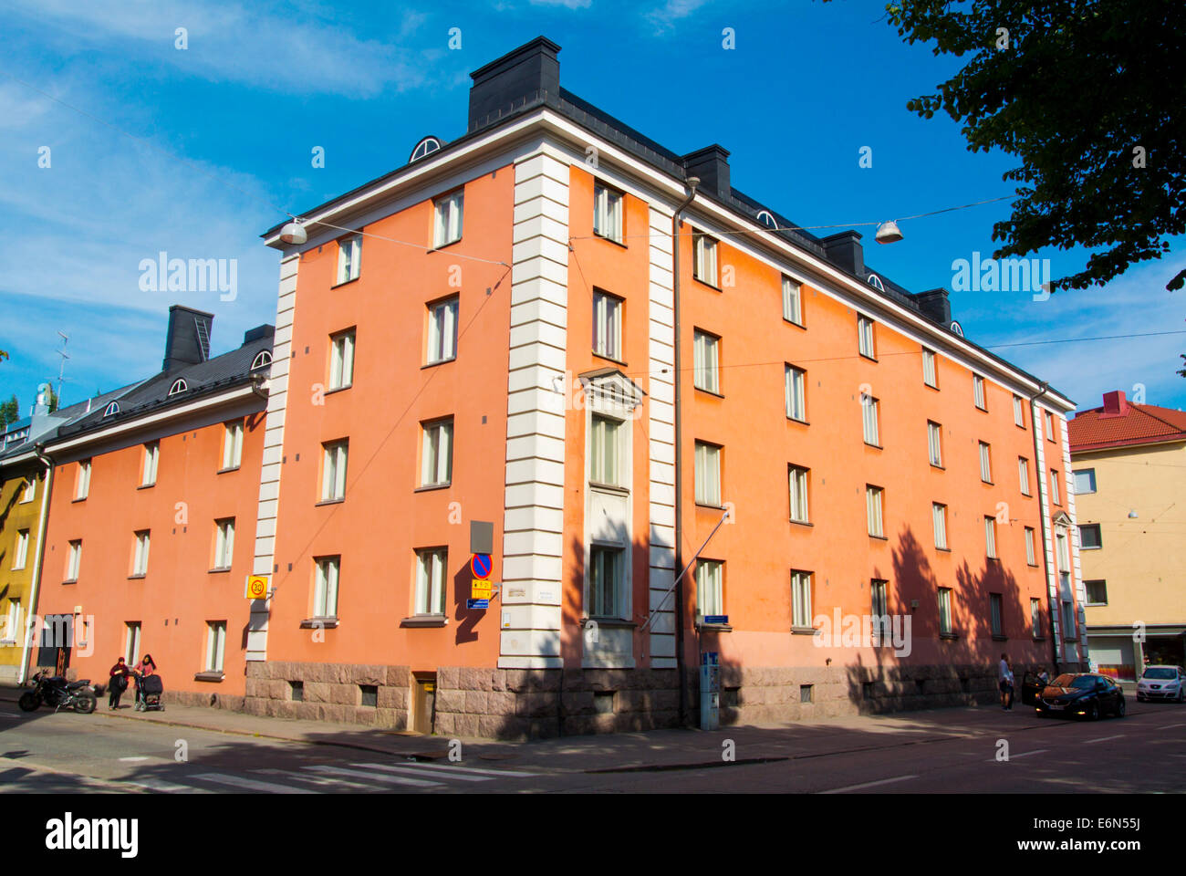 Mäkelänkatu street, quartiere Vallila, inizialmente costruito come alloggiamento per i lavoratori, Helsinki, Finlandia, Europa Foto Stock