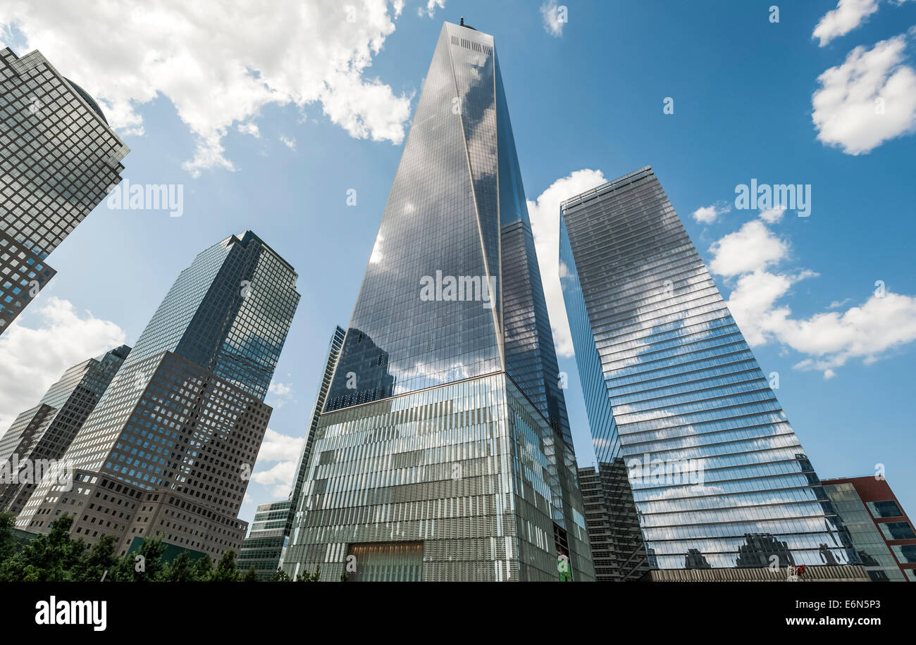 La torre di libertà e di altri grattacieli del nuovo World Trade Center nel Quartiere Finanziario di New York City Foto Stock