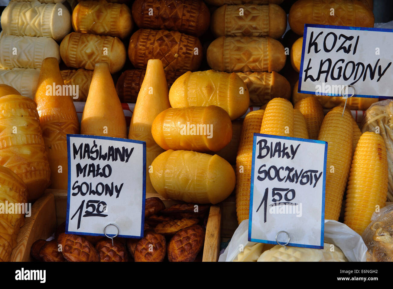 Oscypek- formaggio di pecora Latte-a Zakopane, Polonia, Europa Foto Stock