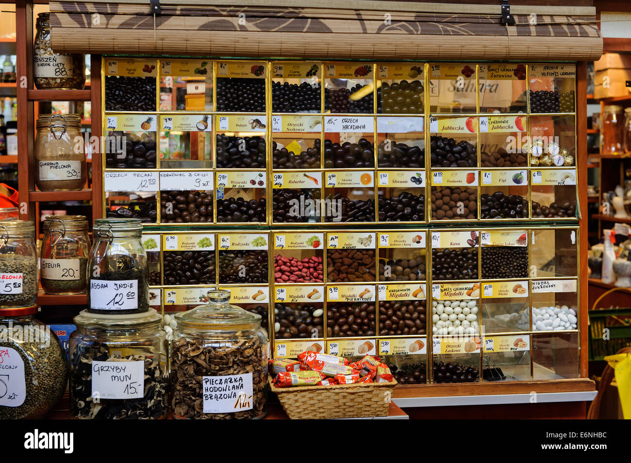 Mercato coperto (Hala Targowa) a Wroclaw in Polonia, Europa Foto Stock