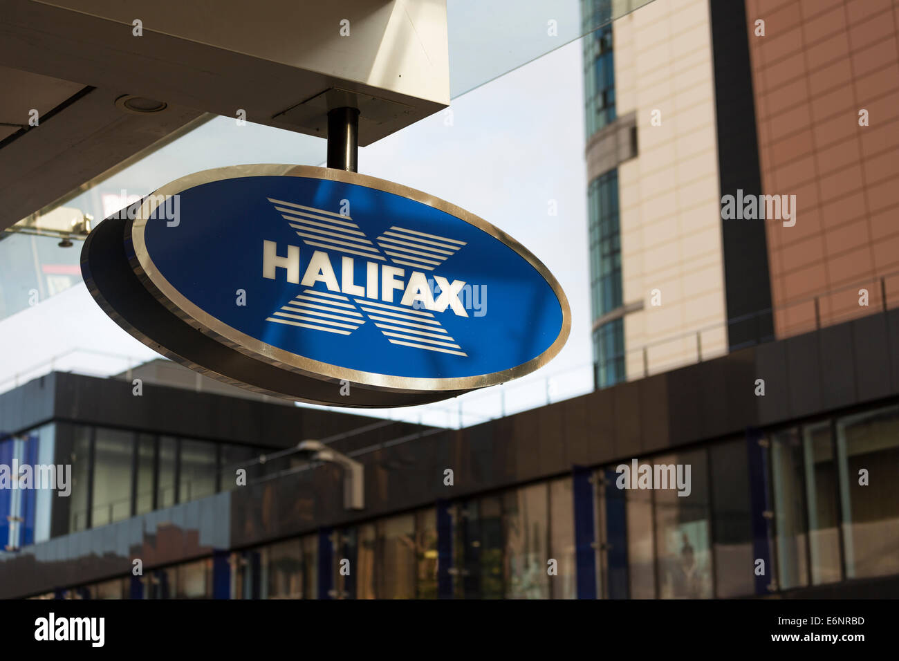 Halifax Bank segno ovale sulla Sauchiehall Street, Glasgow, Scotland, Regno Unito Foto Stock