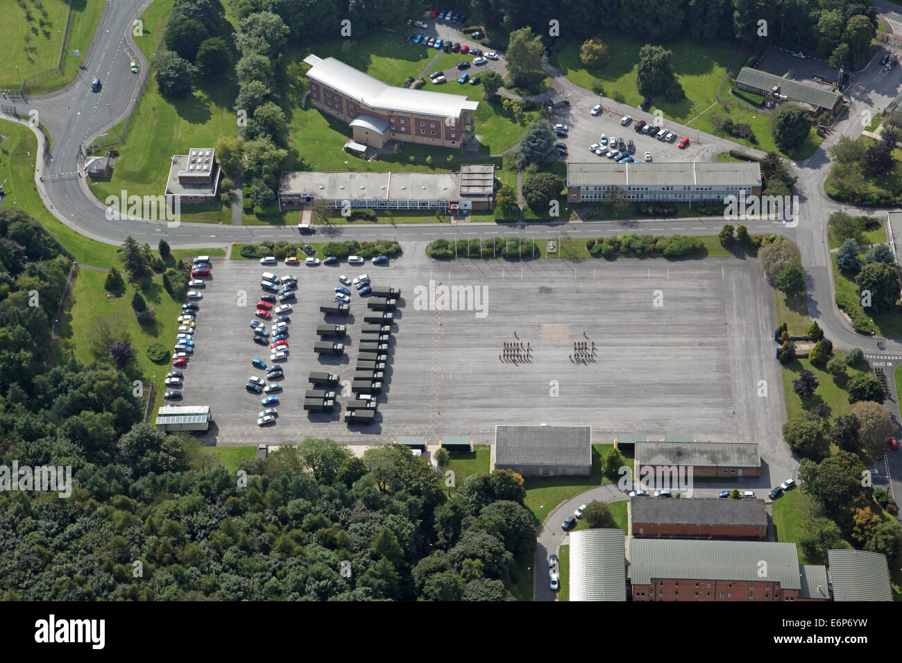 Vista aerea di una parata militare a terra Catterick Garrison, North Yorkshire, Regno Unito Foto Stock