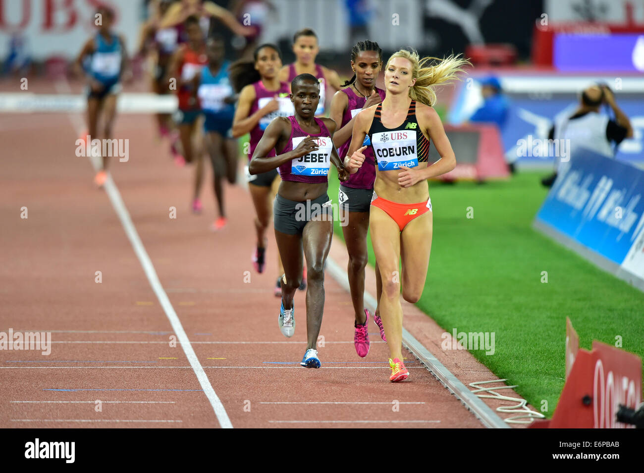 Zurigo, Svizzera. 28 Agosto, 2014. Emma Coburin (USA) e Ruth Jebet (BRN) a 3000m Siepi presso la IAAF Diamond League di atletica leggera nella riunione di Zurigo è lo stadio Letzigrund. Credito: Erik Tham/Alamy Live News Foto Stock