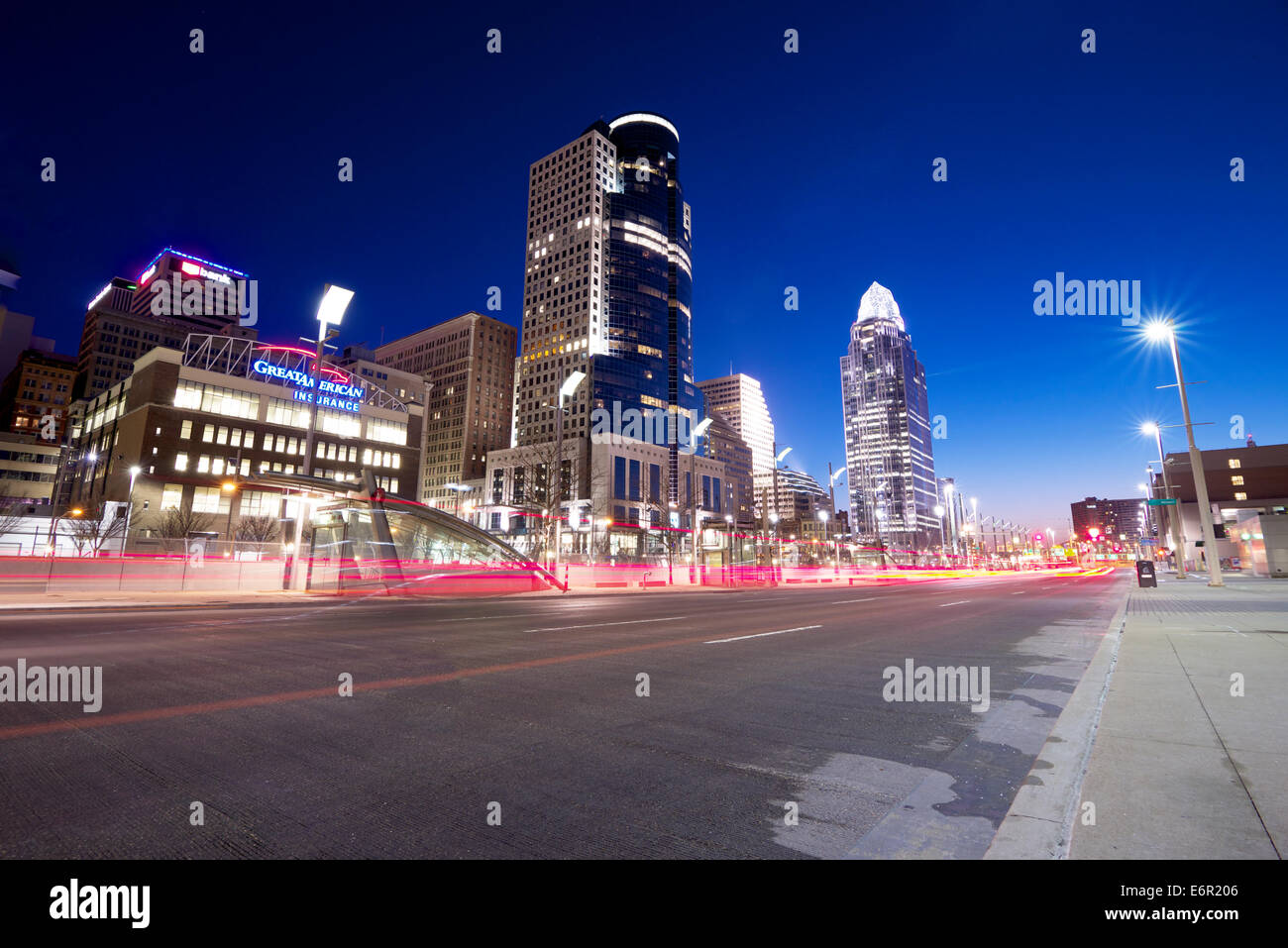 Alba sulle strade di Cincinnati, Ohio Foto Stock