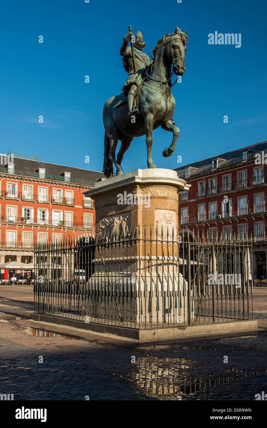La statua equestre di Filippo III o Felipe III, Plaza Mayor, Madrid, Comunidad de Madrid, Spagna Foto Stock