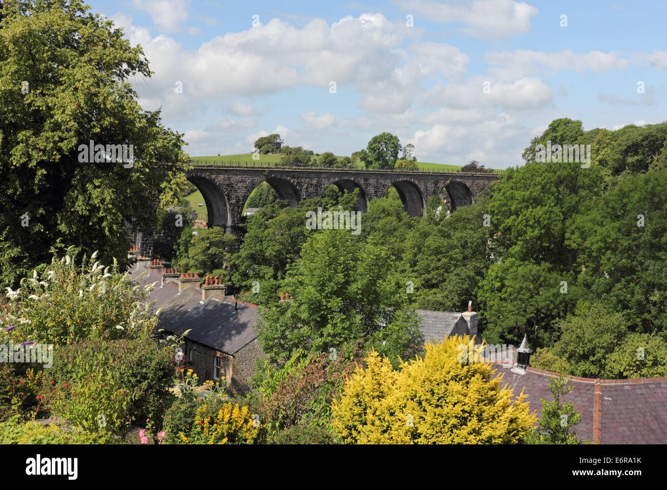 Ingleton ferroviarie dismesse viadotto, North Yorkshire, Inghilterra, Regno Unito. Foto Stock