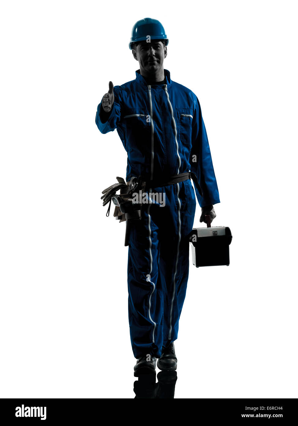 Un aggiustatore lavoratore salutando silhouette in studio su sfondo bianco Foto Stock