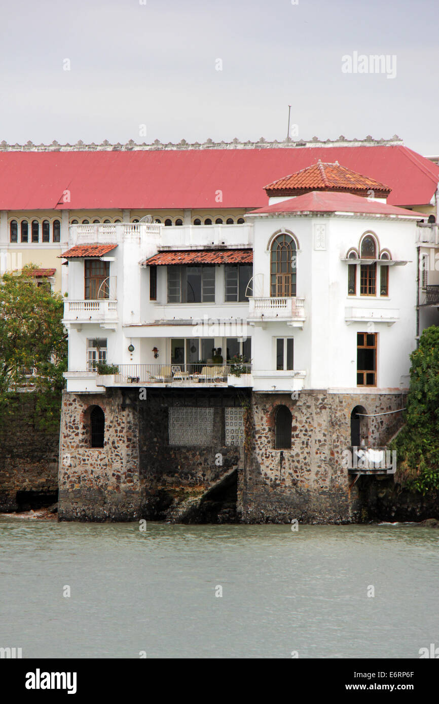 Ocean front property al Casco Antiguo di Panama City. Foto Stock