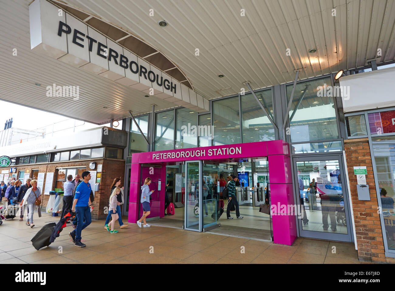 Stazione ferroviaria di Peterborough Cambridgeshire Regno Unito Foto Stock
