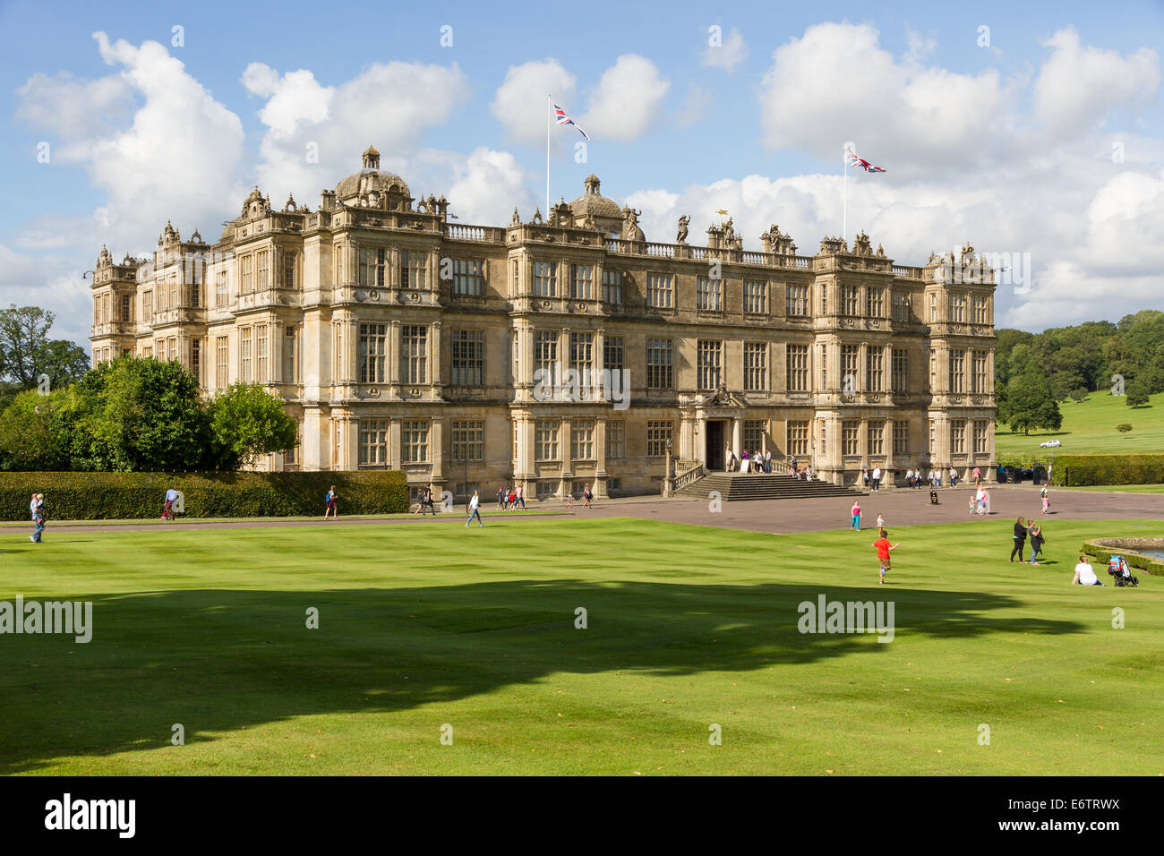 Longleat House con prato e fontana. Warminster, Wiltshire. Foto Stock