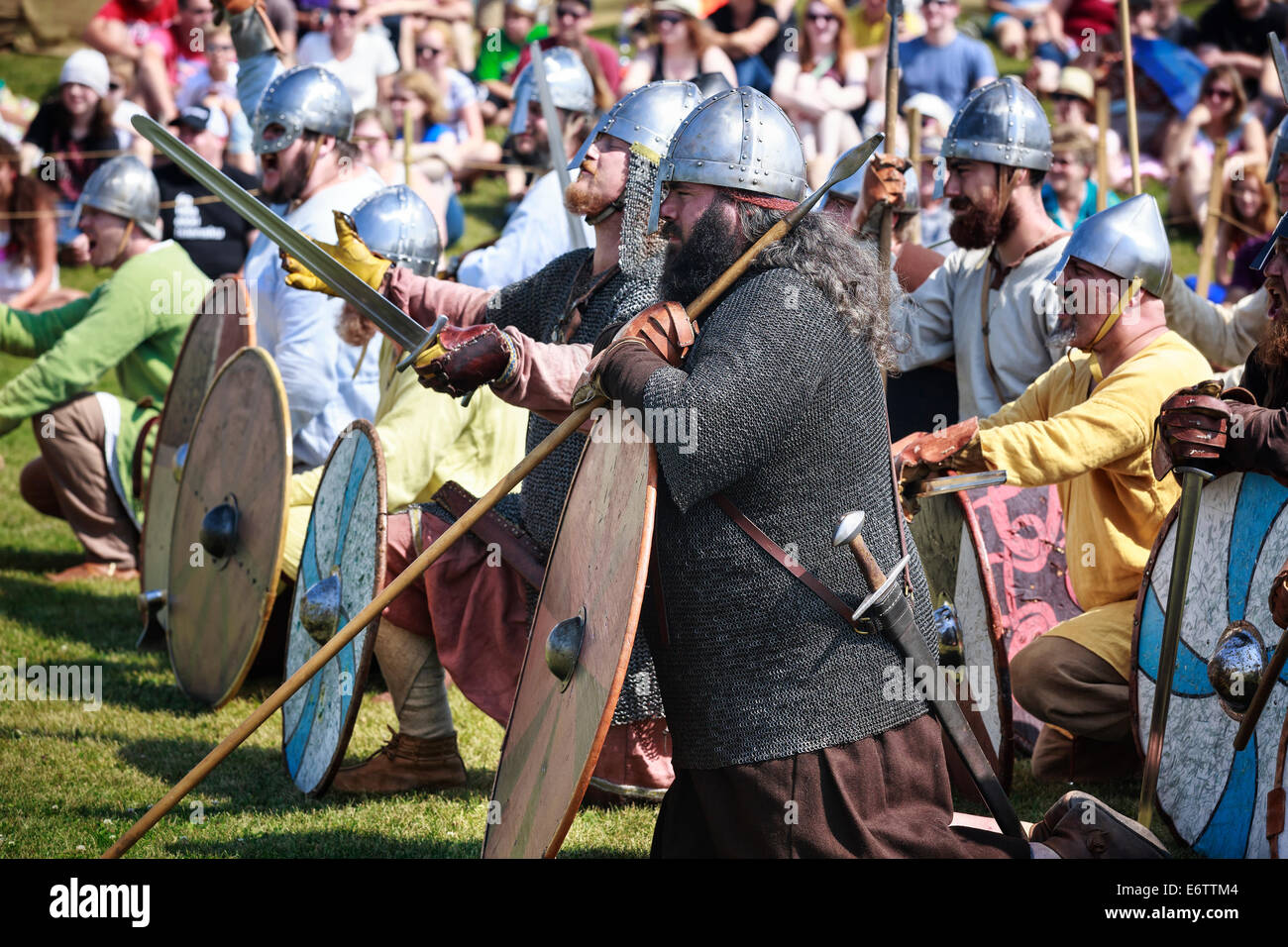 Viking battaglia rievocazione presso il Festival islandese in Gimli, Manitoba, Canada Foto Stock