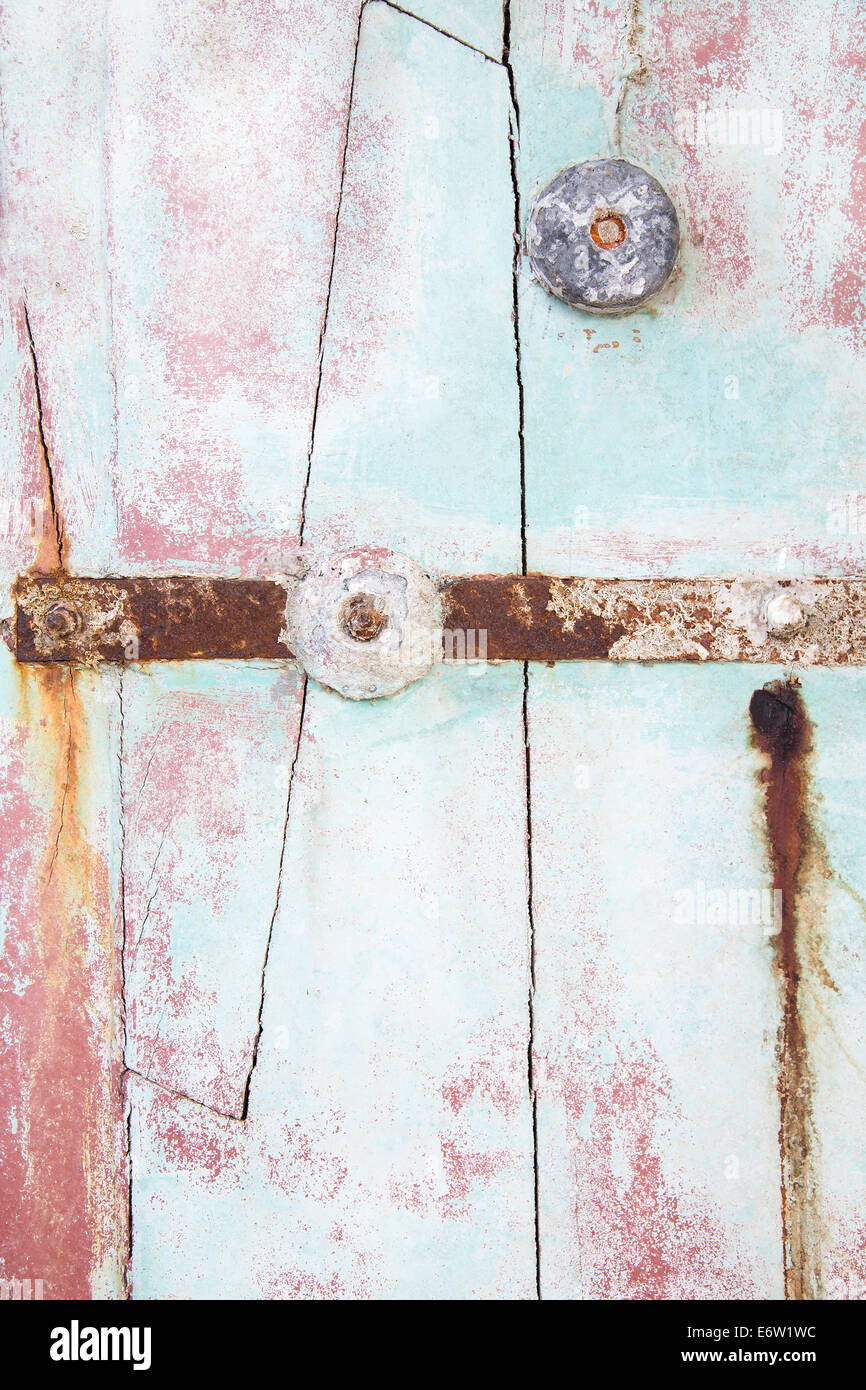 In legno antico shabby chic sullo sfondo di un punteruolo di legno in colori pastello verde menta colore. Foto Stock