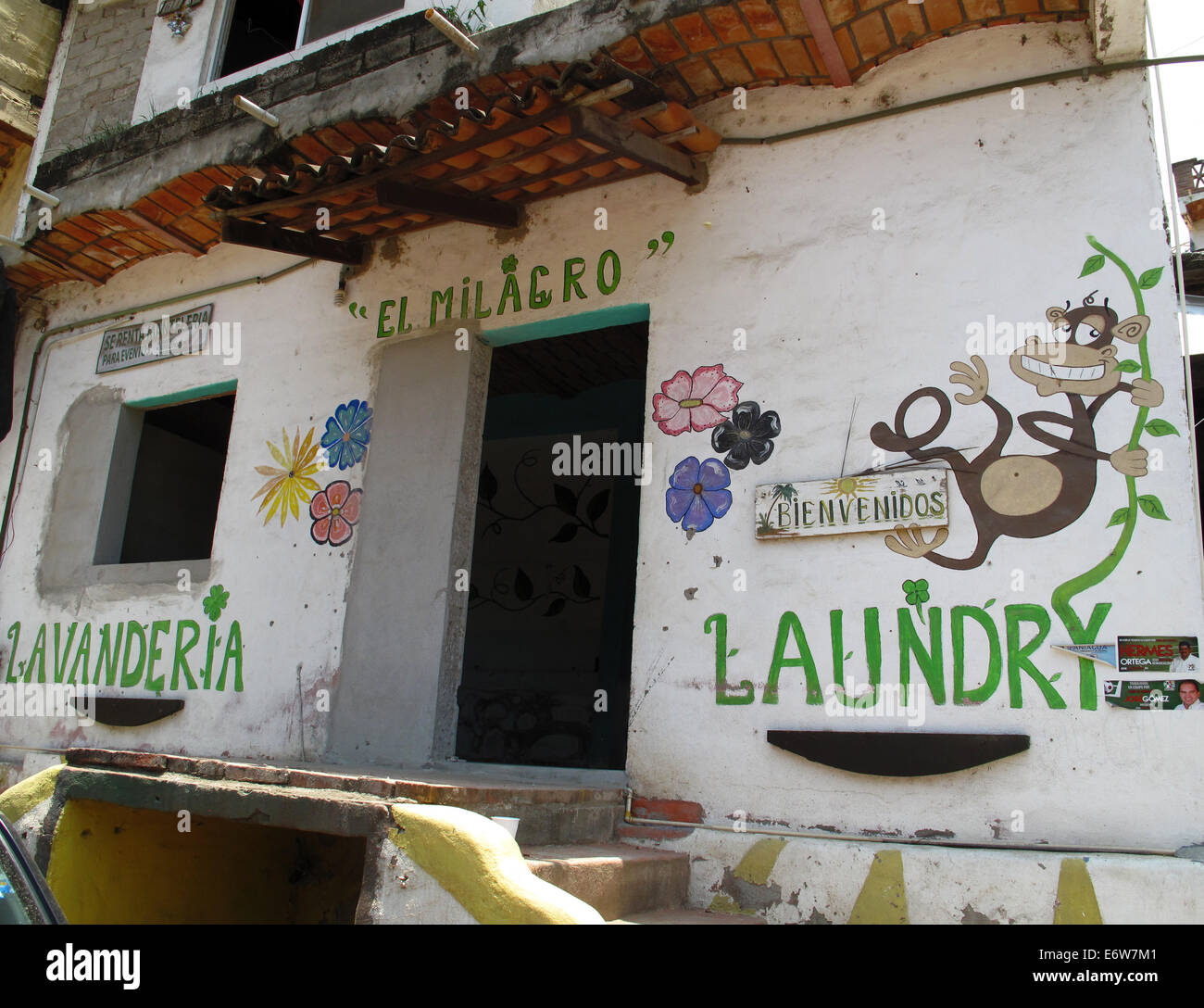 Ingresso a una lavanderia a Sayulita, Messico. Foto Stock