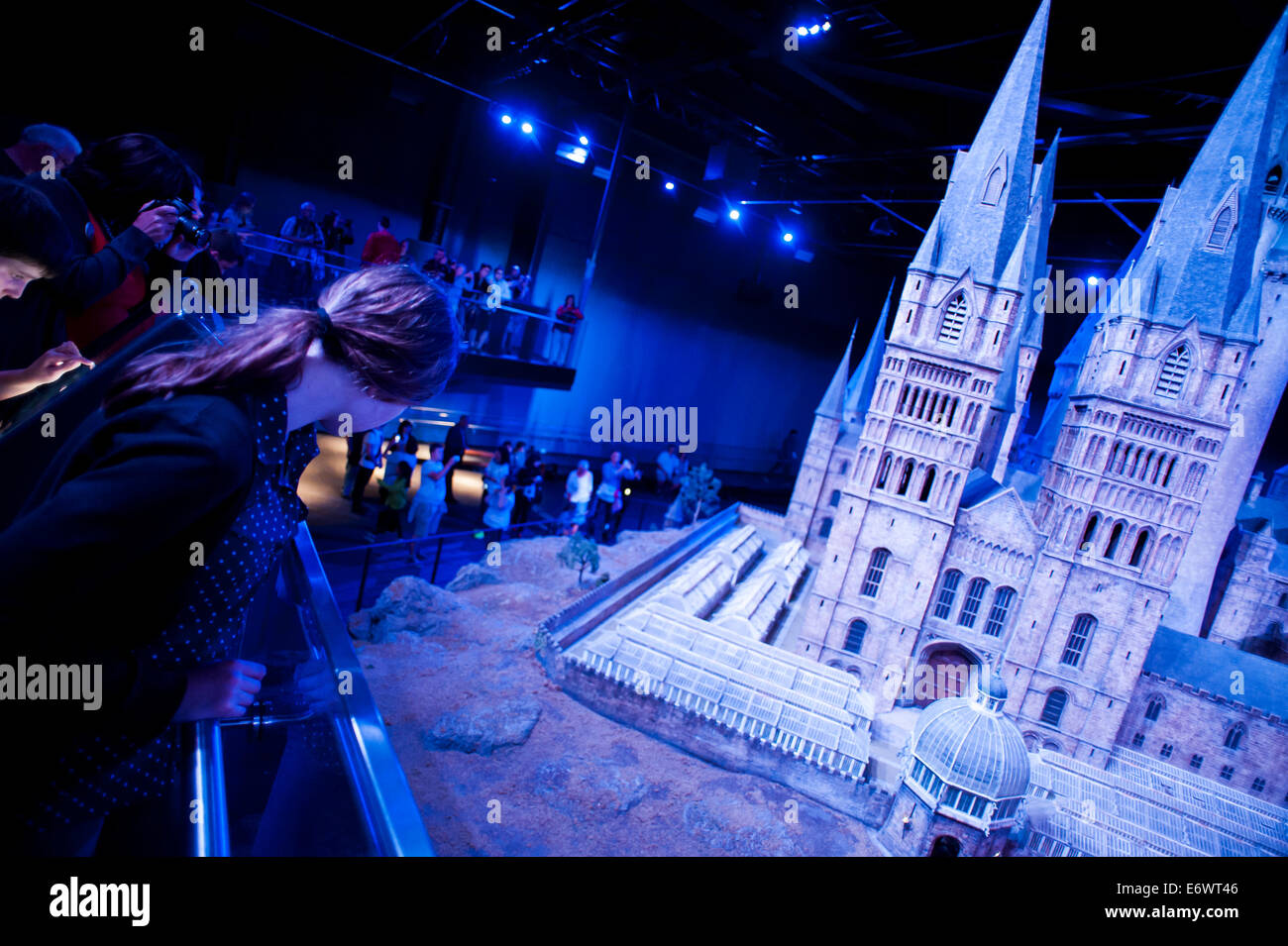 Warner Bros Studio Tour London - The Making of Harry Potter conserva ed espone la mitica puntelli. Foto Stock