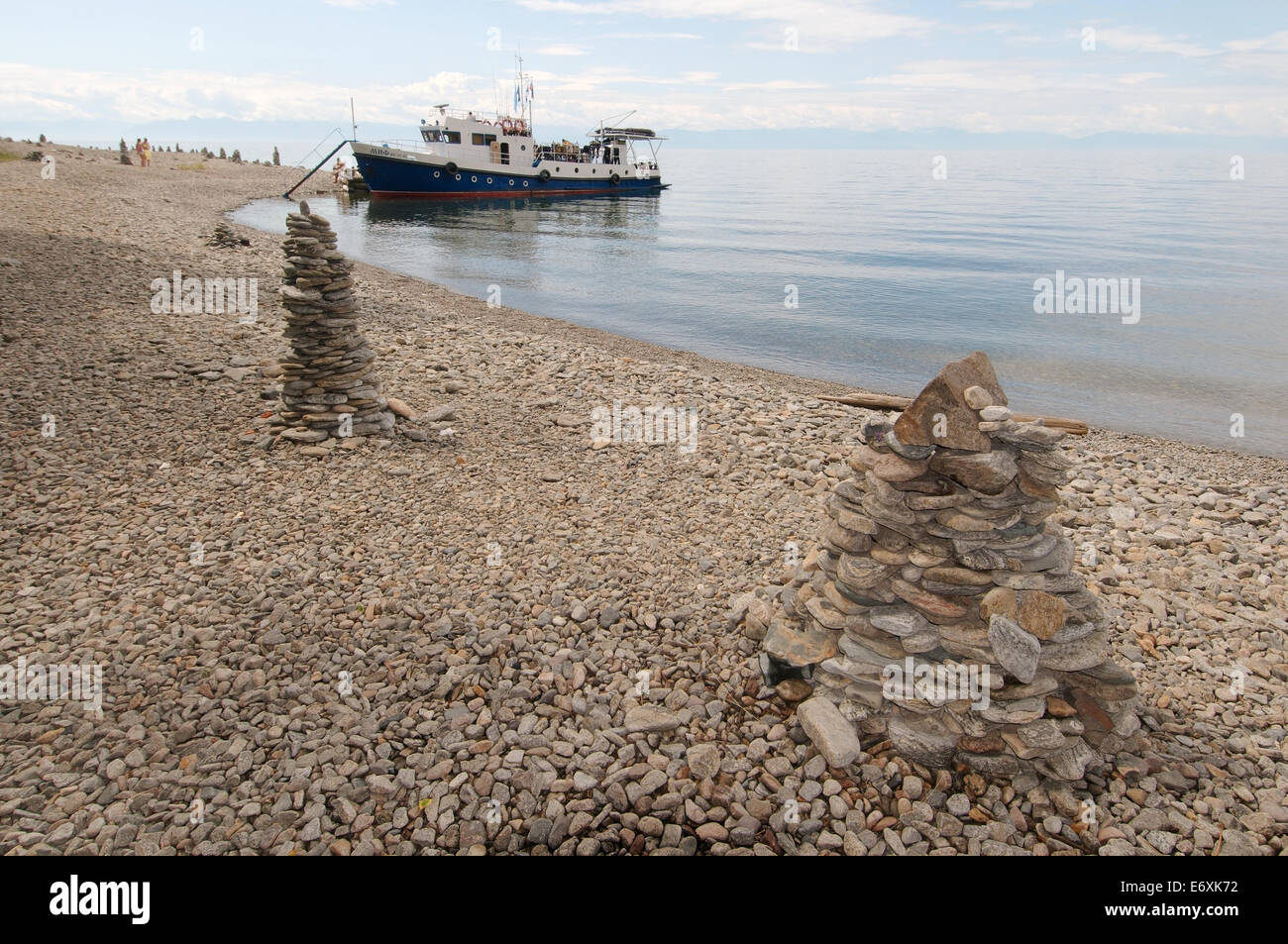 Barca 'MSE' (es. Mito). Lago Baikal, Siberia, Russia, Eurasia Foto Stock