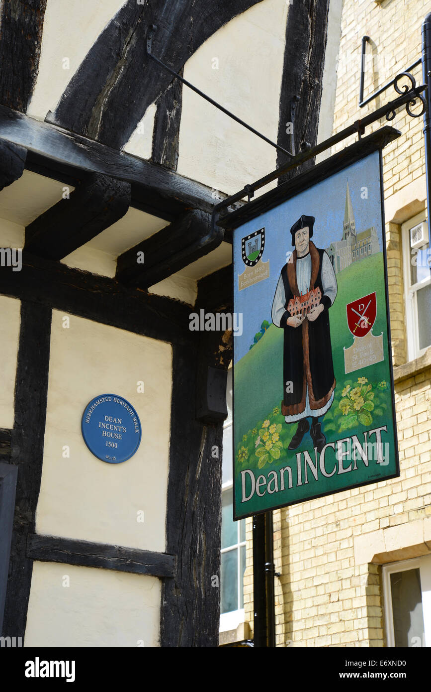 Xvi secolo Dean incentivare's House, High Street, Berkhamsted, Hertfordshire, England, Regno Unito Foto Stock