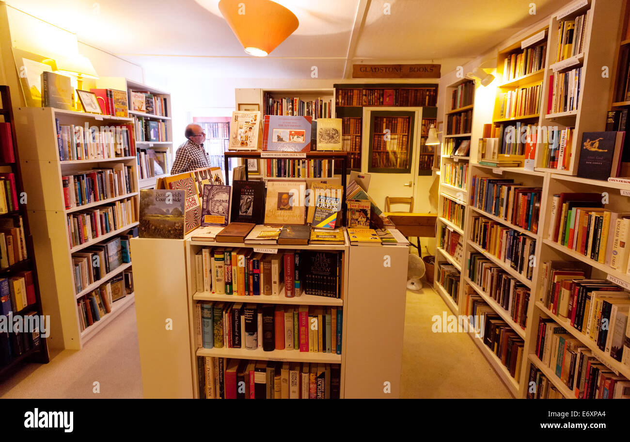 Di seconda mano bookshop interno, Lincoln, Lincolnshire England Regno Unito Foto Stock