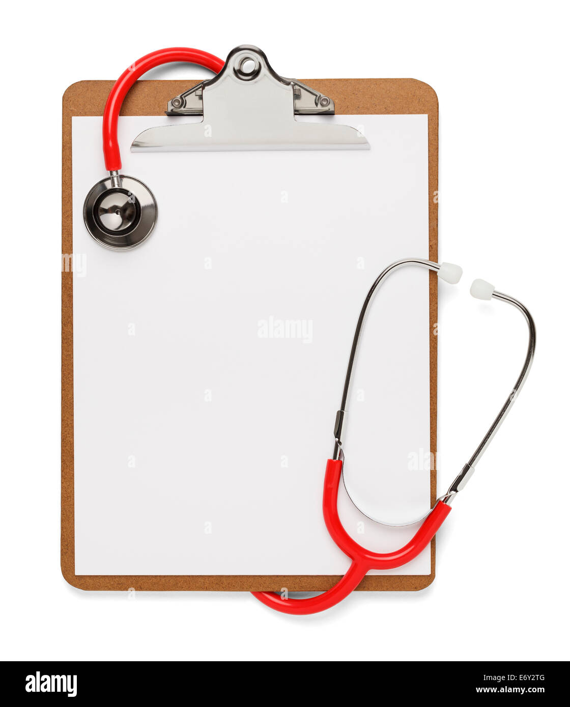 Appunti con stetoscopio rosso avvolto attorno ad esso con la copia in bianco spazio isolato su bianco. Foto Stock