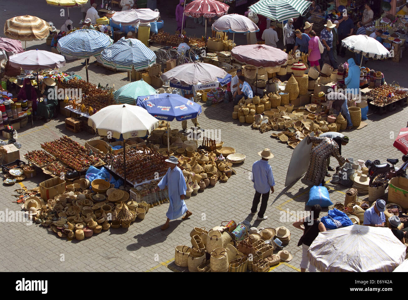 Il mercato della paglia nei souks, Marrakech, Marocco Foto Stock