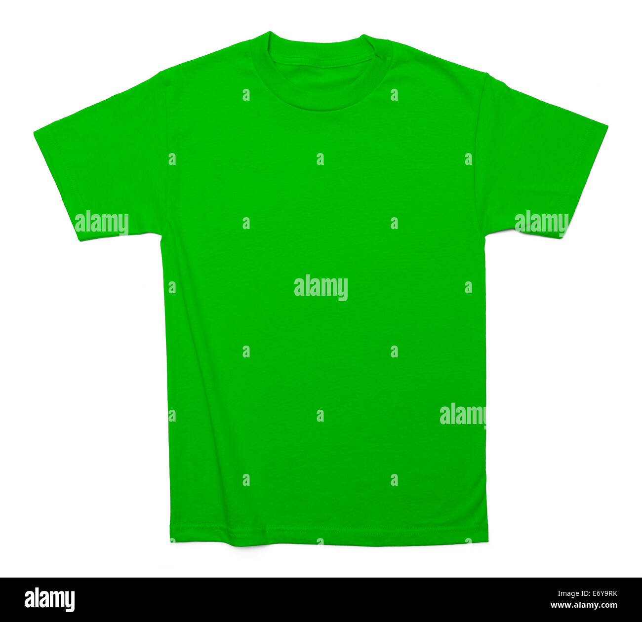 Verde maglietta di cotone con copia spazio isolato su sfondo bianco. Foto Stock