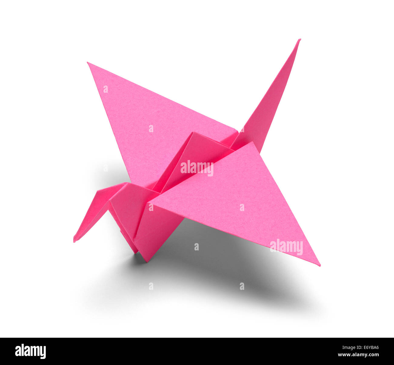 Rosa carta origami gru isolati su sfondo bianco. Foto Stock