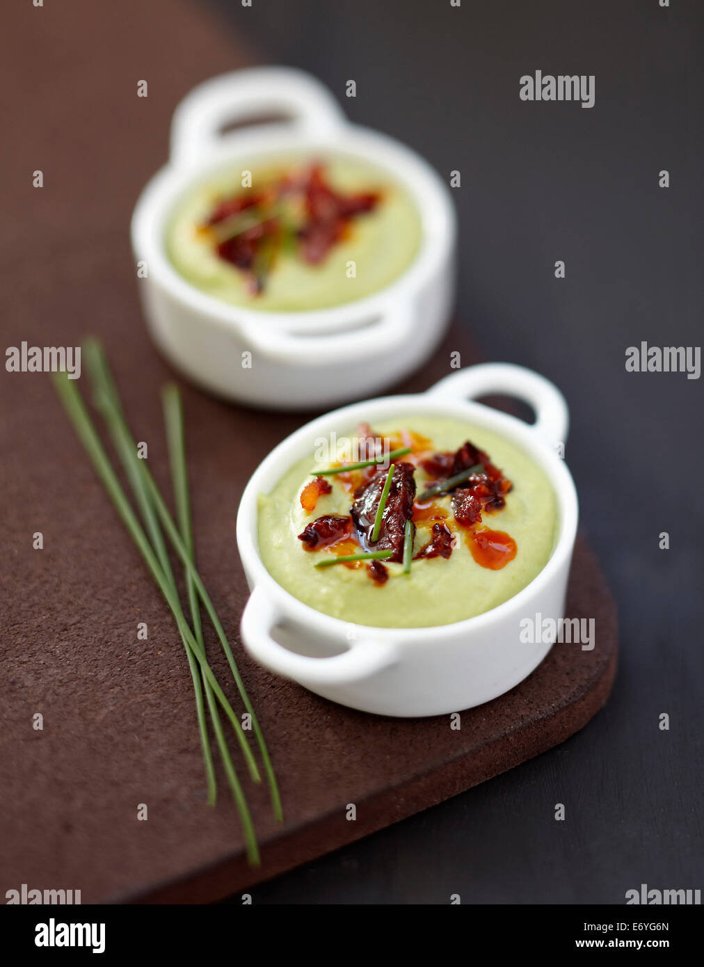 Ampia la purea di fagioli secchi con chorizo Foto Stock