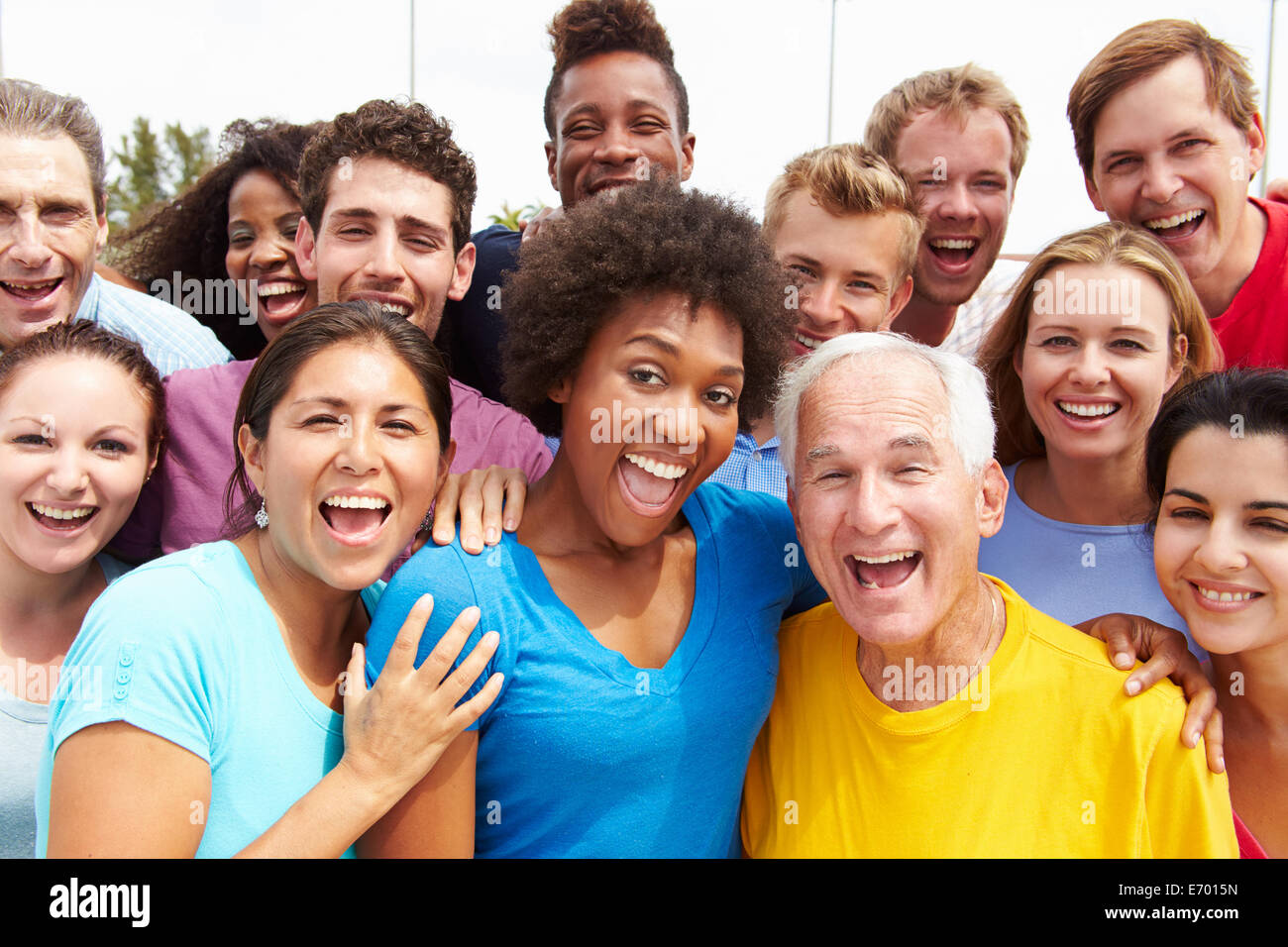 Outdoor ritratto della folla Multi-Ethnic Foto Stock