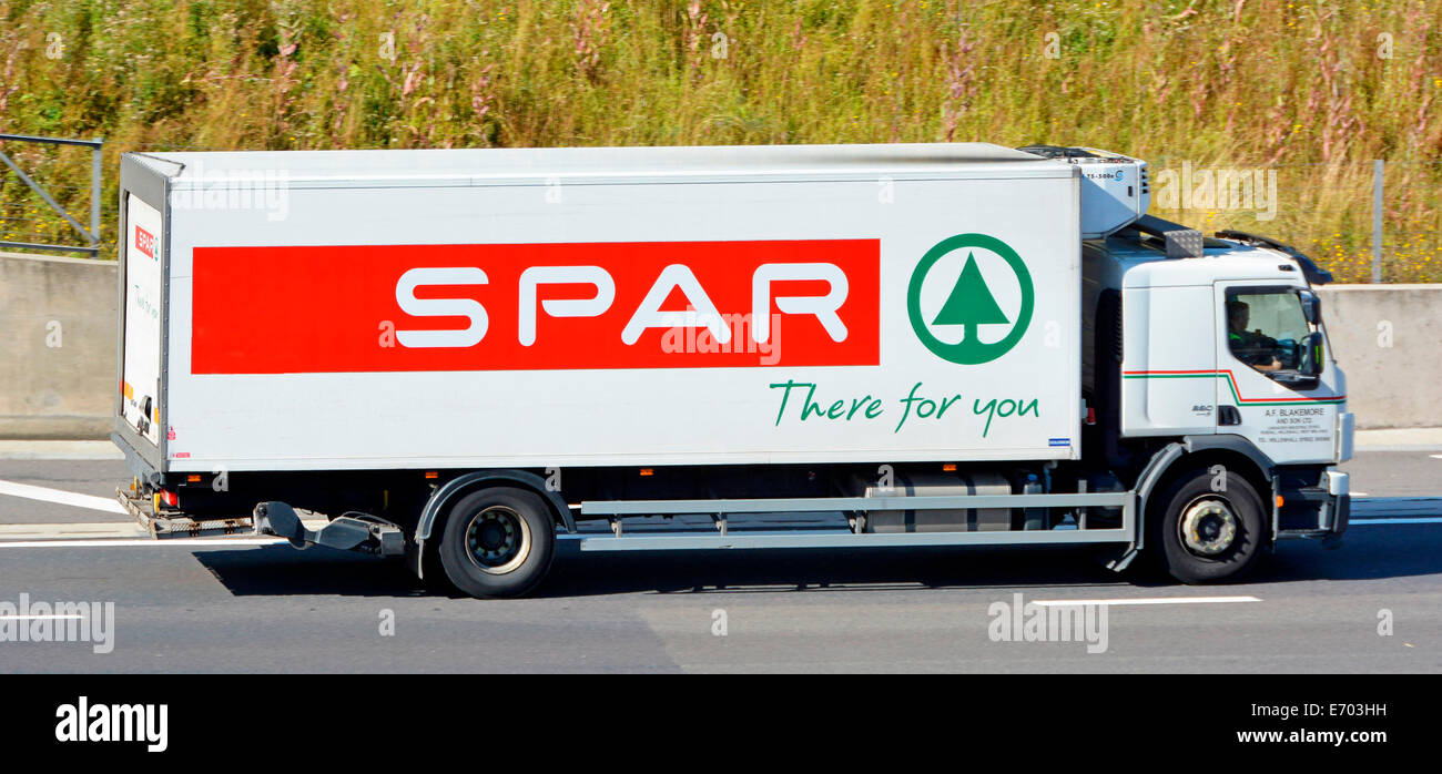 Camion con cassone rigido in franchising olandese che fornisce materiali di branding e servizi di supporto a negozi indipendenti di generi alimentari Inghilterra Regno Unito Foto Stock Camion con cassone rigido in franchising olandese che fornisce materiali di branding e servizi di supporto a negozi indipendenti di generi alimentari Inghilterra Regno Unito Foto Stock