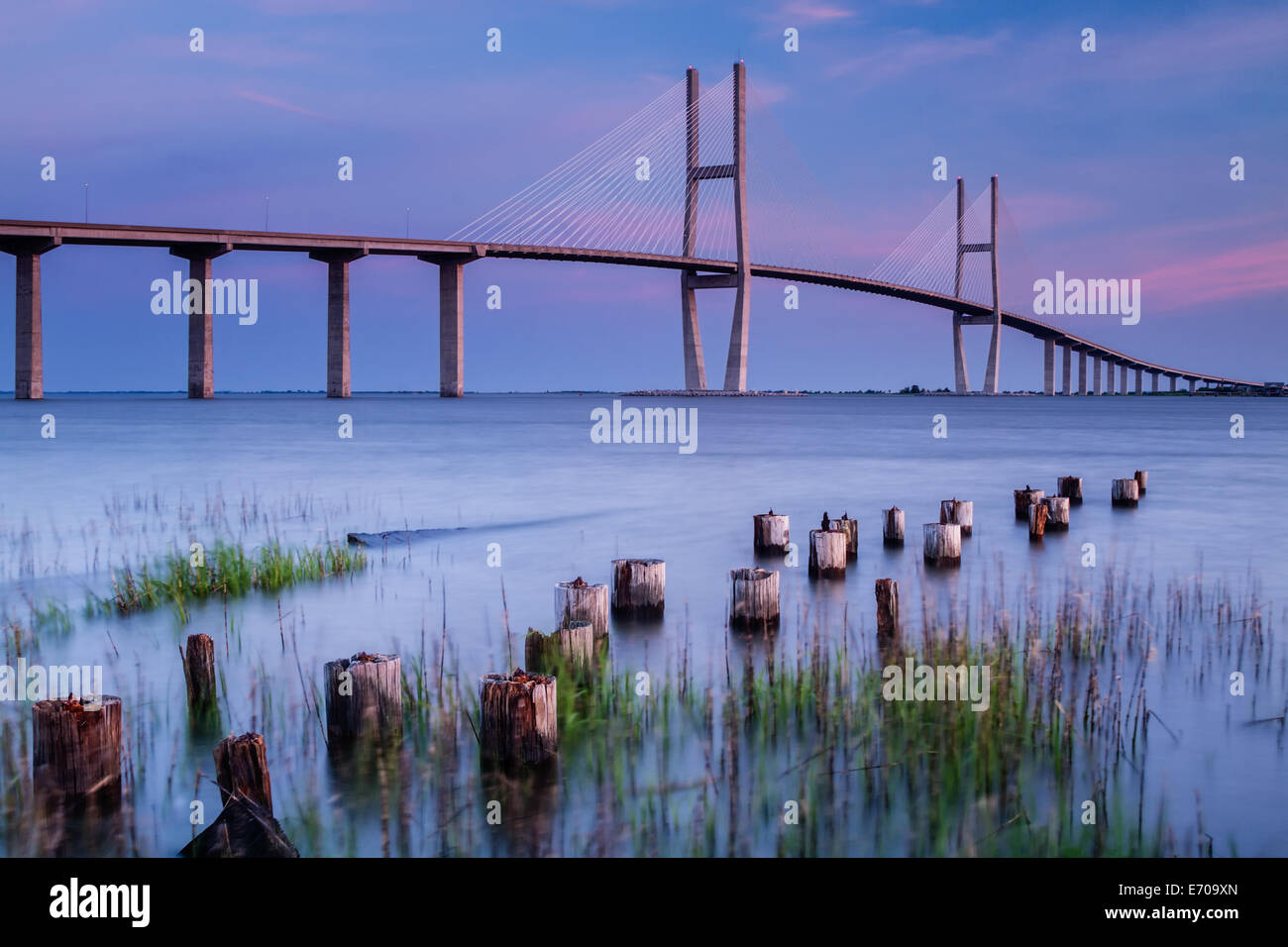 Il Sidney Lanier ponte che attraversa il fiume Brunswick in Brunswick, Georgia. Foto Stock