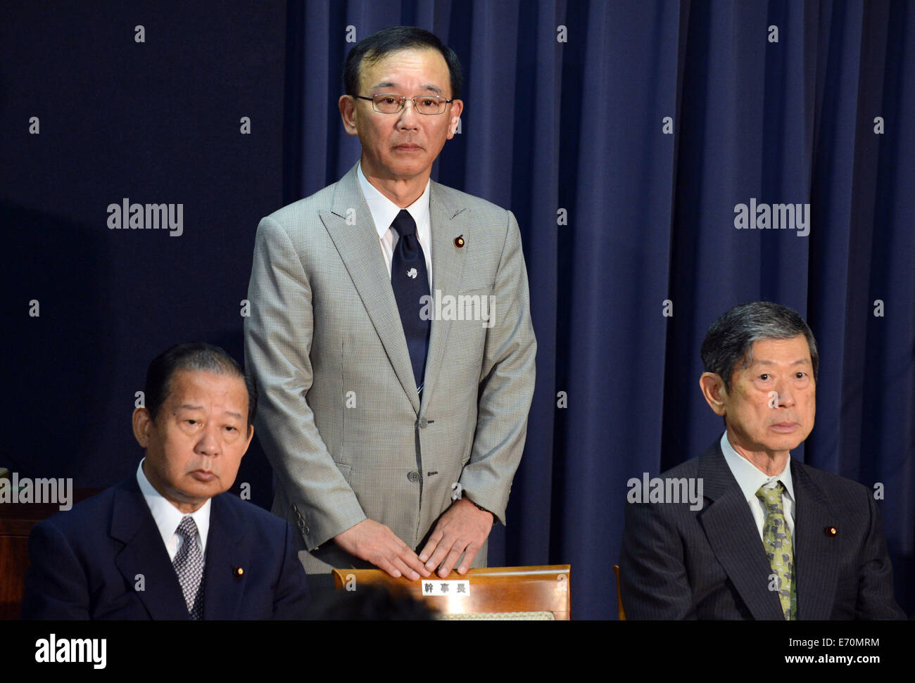 Tokyo, Giappone. 3 Sep, 2014. Il nuovo segretario generale del Giappone con la sua sentenza Partito liberale democratico (LDP) Sadakazu Tanigaki (C) incontra la stampa presso la sede di LDP a Tokyo in Giappone, sul Sett. 3, 2014. LDP ha inaugurato la sua nuova lineup esecutivo mercoledì, con il Ministro della giustizia Sadakazu Tanigaki sostituisce Shigeru Ishiba come il partito del segretario generale, i media locali hanno riferito. Credito: Ma Ping/Xinhua/Alamy Live News Foto Stock