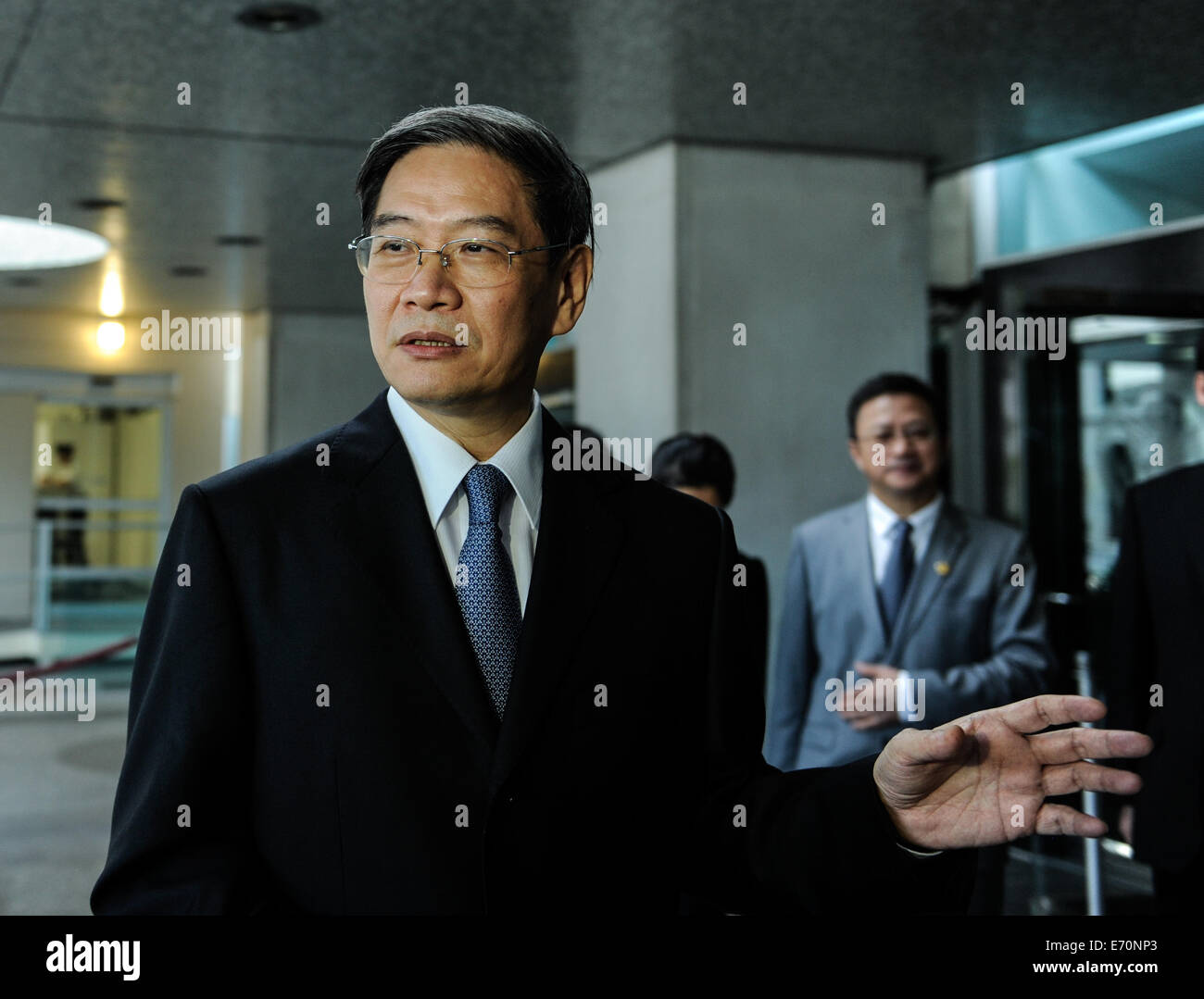 Washington, DC, Stati Uniti d'America. 2 Sep, 2014. Zhang Zhijun, capo della Cina al membro del Consiglio per gli Affari di Taiwan Office, parla alla stampa a Washington, DC, Stati Uniti, Sett. 2, 2014. La Cina e gli Stati Uniti il martedì hanno riaffermato il loro impegno a sostenere lo sviluppo pacifico della croce-stretto legami, i cui benefici non solo i popoli della Cina continentale e Taiwan ma anche la Cina-USA legature. Le due parti hanno fatto la promessa durante una riunione tra Zhang Zhijun e U.S. Il vice Segretario di Stato William Burns presso il Dipartimento di Stato. Credito: Bao Dandan/Xinhua/Alamy Live News Foto Stock