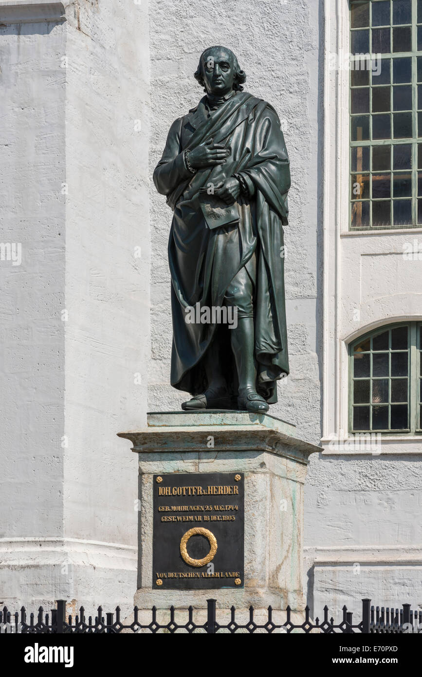 Monumento a Herder, 1850, Herderplatz piazza della chiesa Herderkirche, in bronzo dello scultore Ludwig Schaller, Weimar Foto Stock